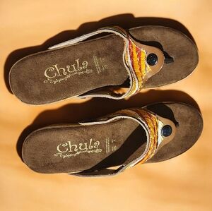 NWOT Chula Brown Thong-style Platform Sandals for Women